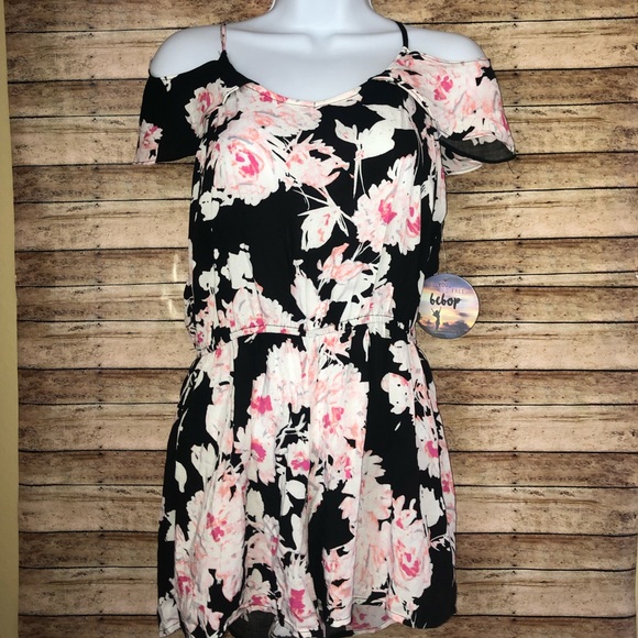 BeBop Black Floral Cold Shoulder Strap Romper Sz M - Picture 2 of 5